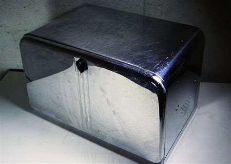 Vintage Chrome Bread Box Beauty Box by Lincoln Stainless 